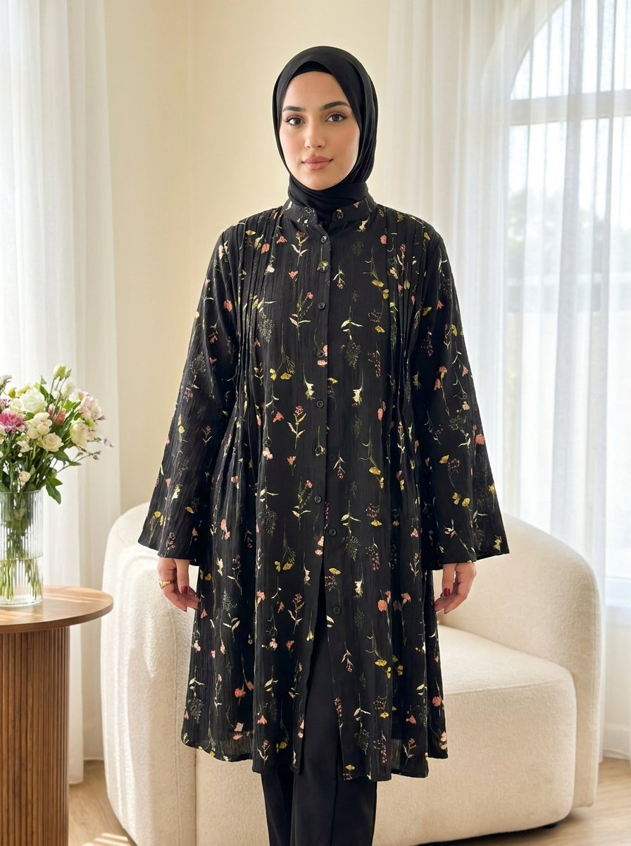 black-botanical-kimono — lifestyle